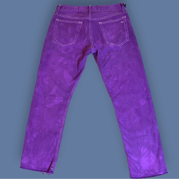 🎉HP🎉Originally NWT Aged White X-Boyfriend Jeans in Plum Swirl Dye. Size 27 - Picture 5 of 10